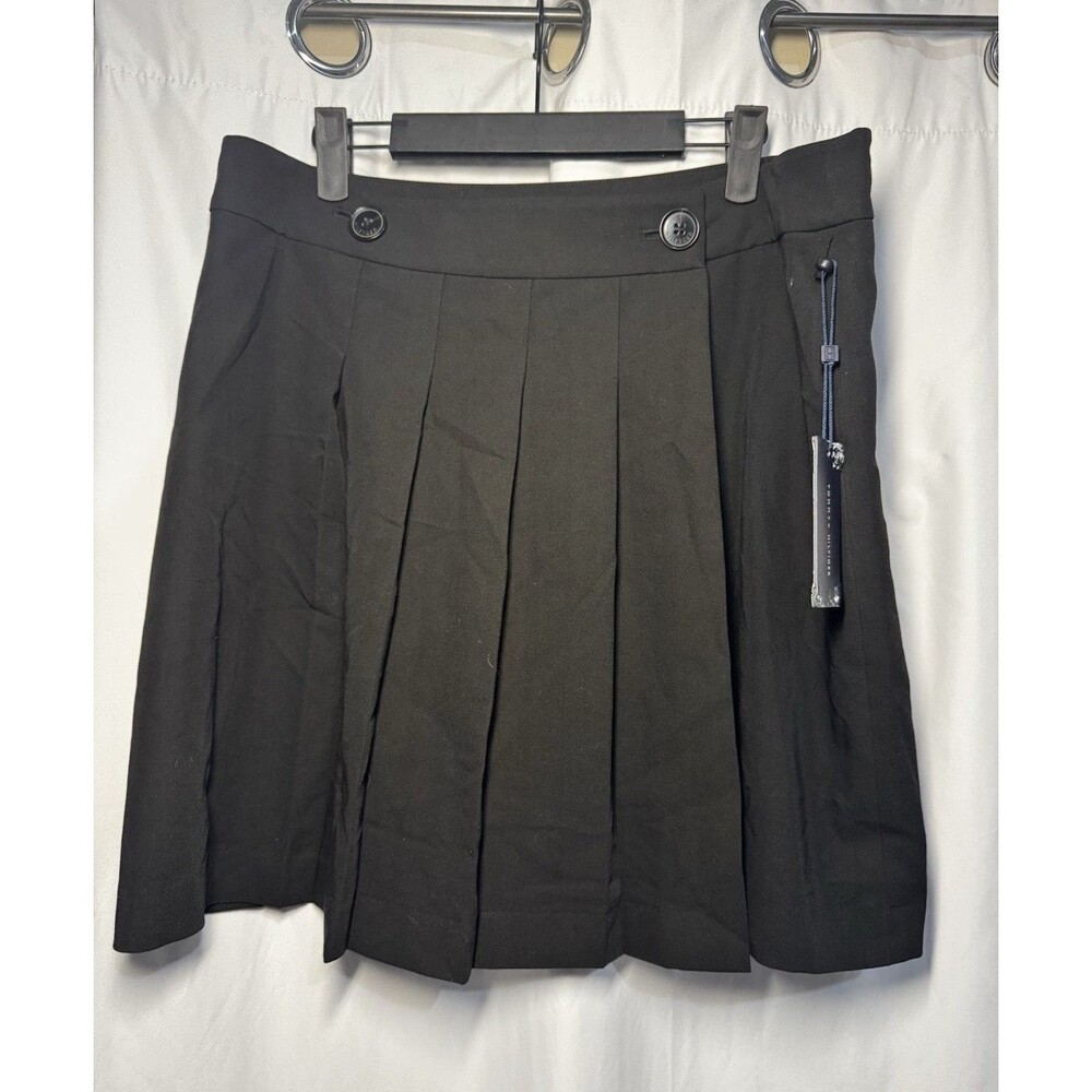 Tommy Hilfiger Black Solid Twill Pleated Skirt Women’s 14 Zip Button, Academic